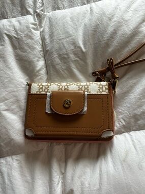 Spartina 449 Tan Crossbody Wallet with Cream Monogram Panel